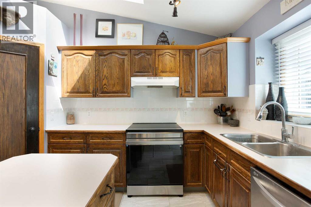 110 Arbour Ridge Heights NW - 19