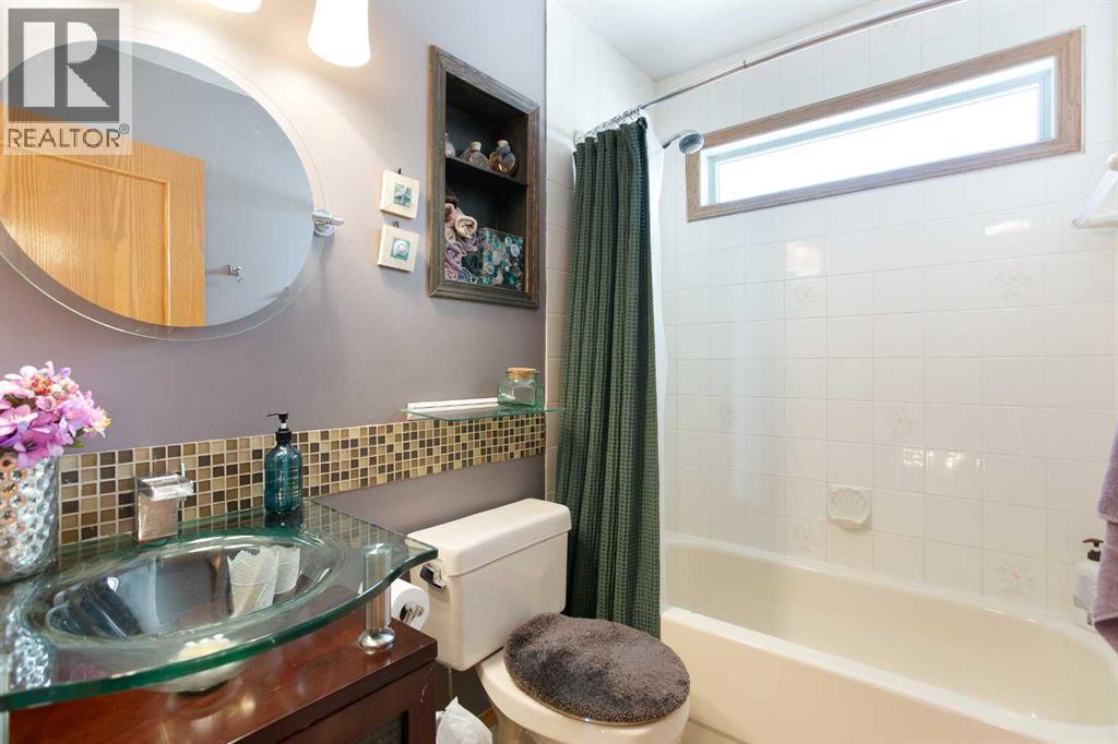 110 Arbour Ridge Heights NW - 33
