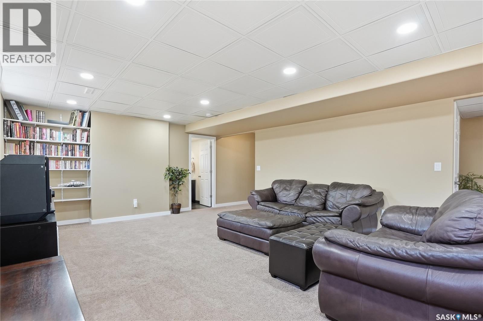 102 Keedwell STREET - 34