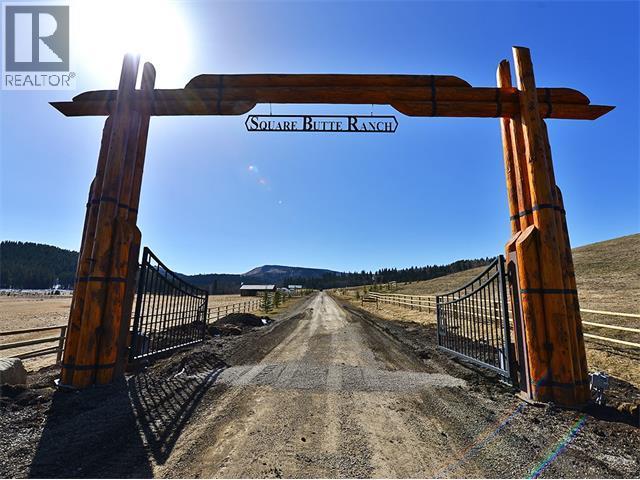 15 Kicking Horse Way — photo 8