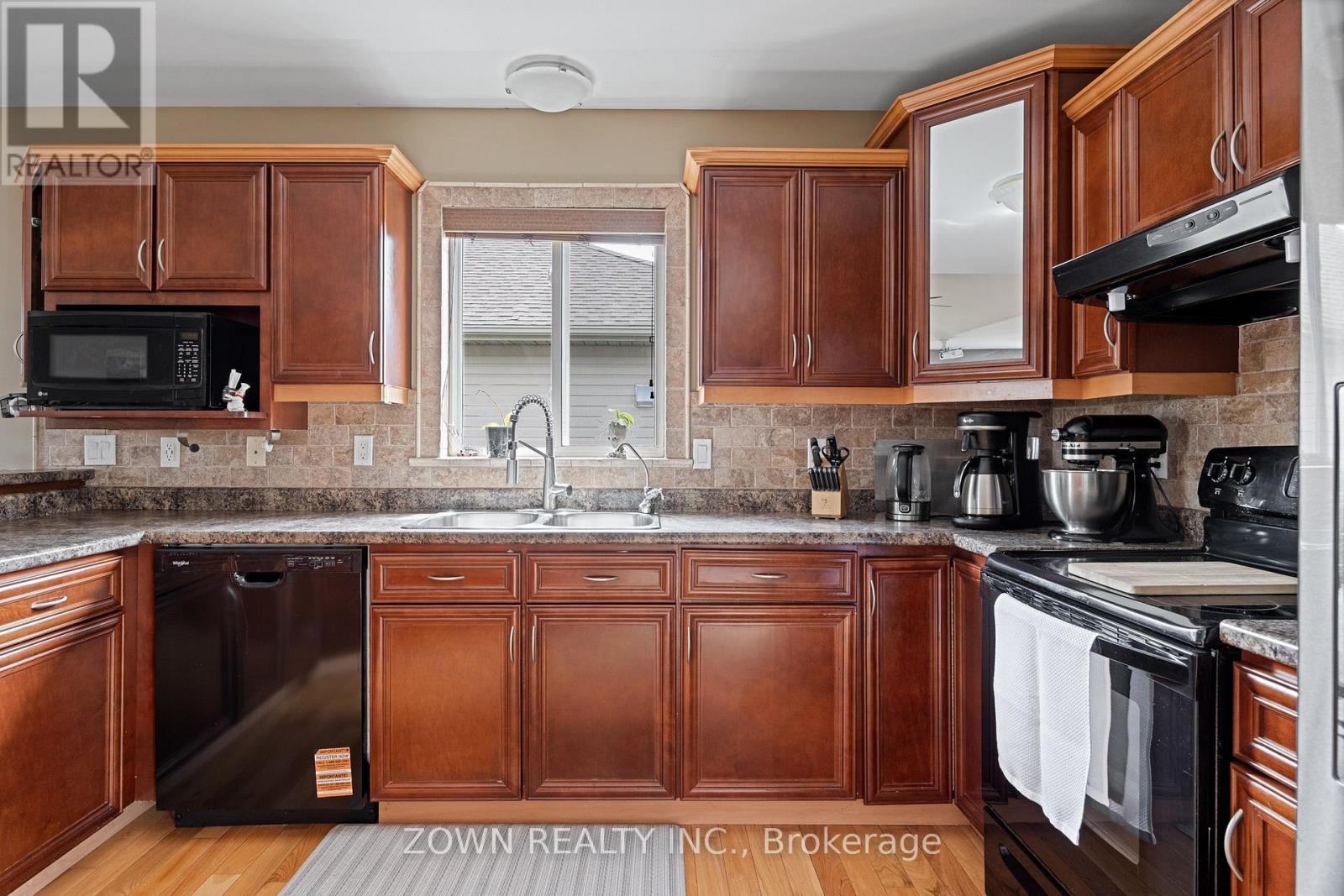 1433 GIRARD DRIVE - 10