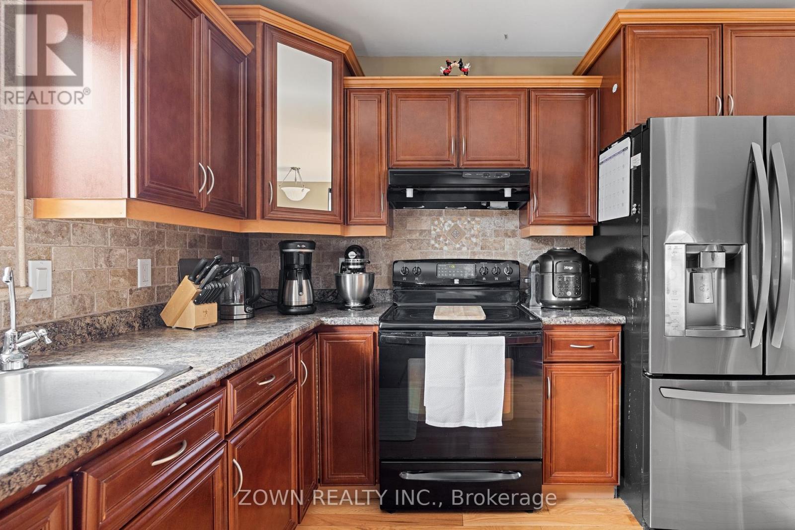 1433 GIRARD DRIVE - 11