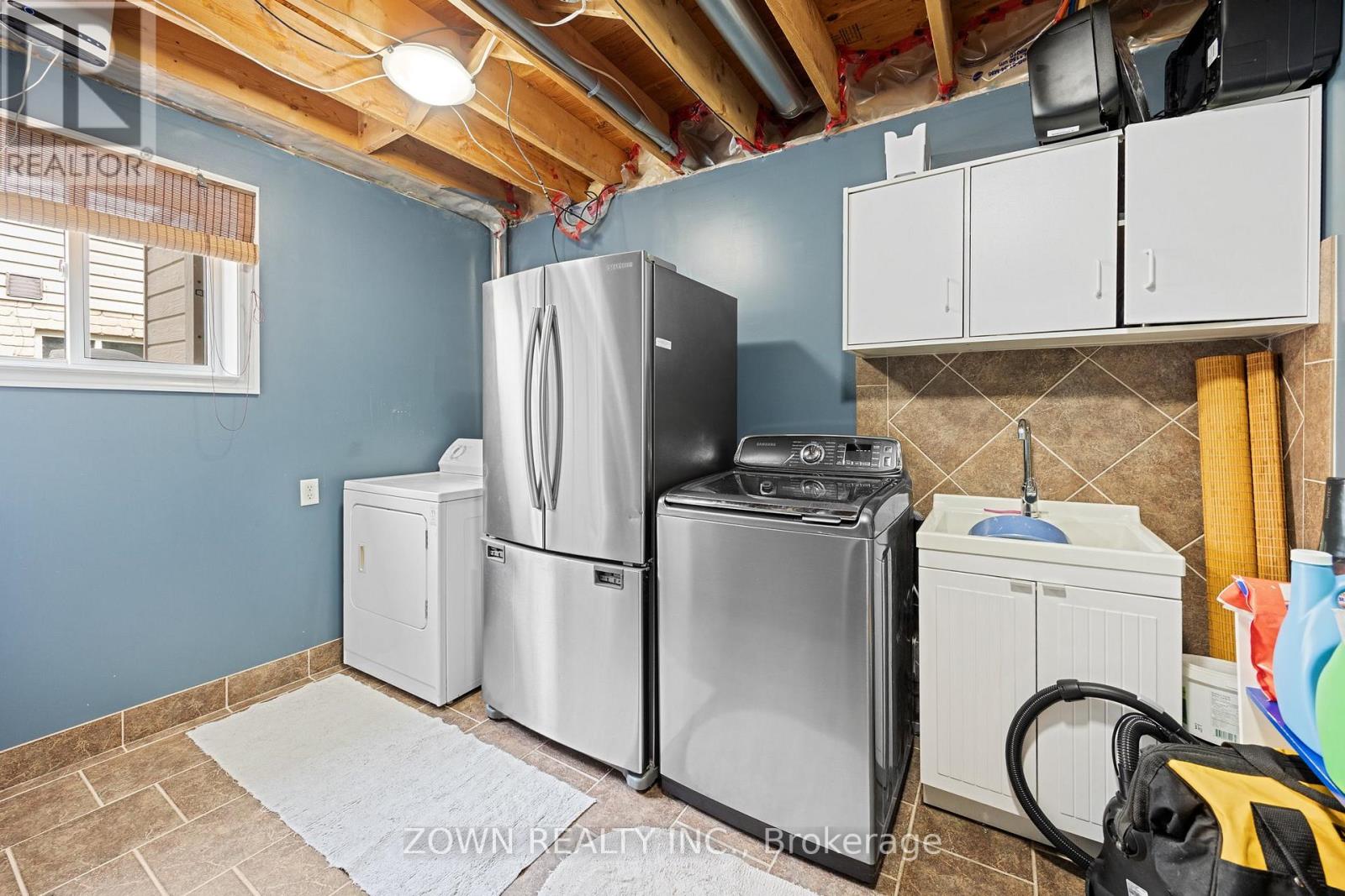 1433 GIRARD DRIVE - 24
