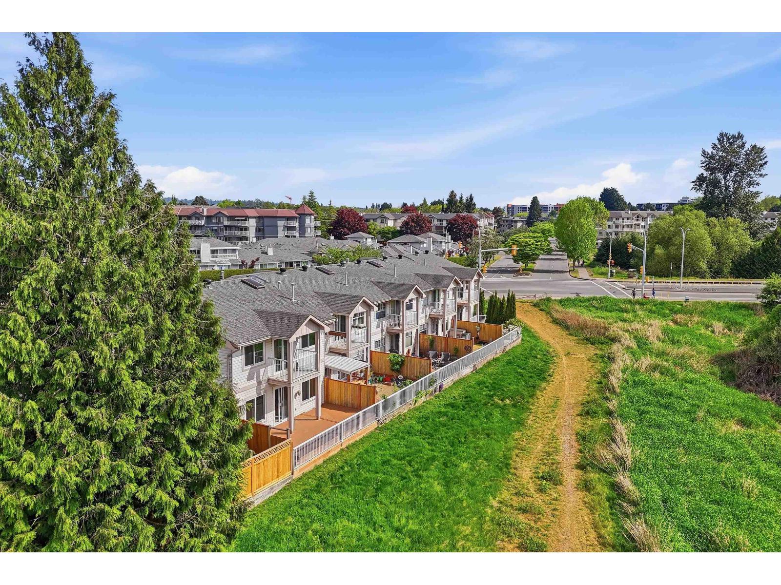1 20484 53 Avenue - photo 2