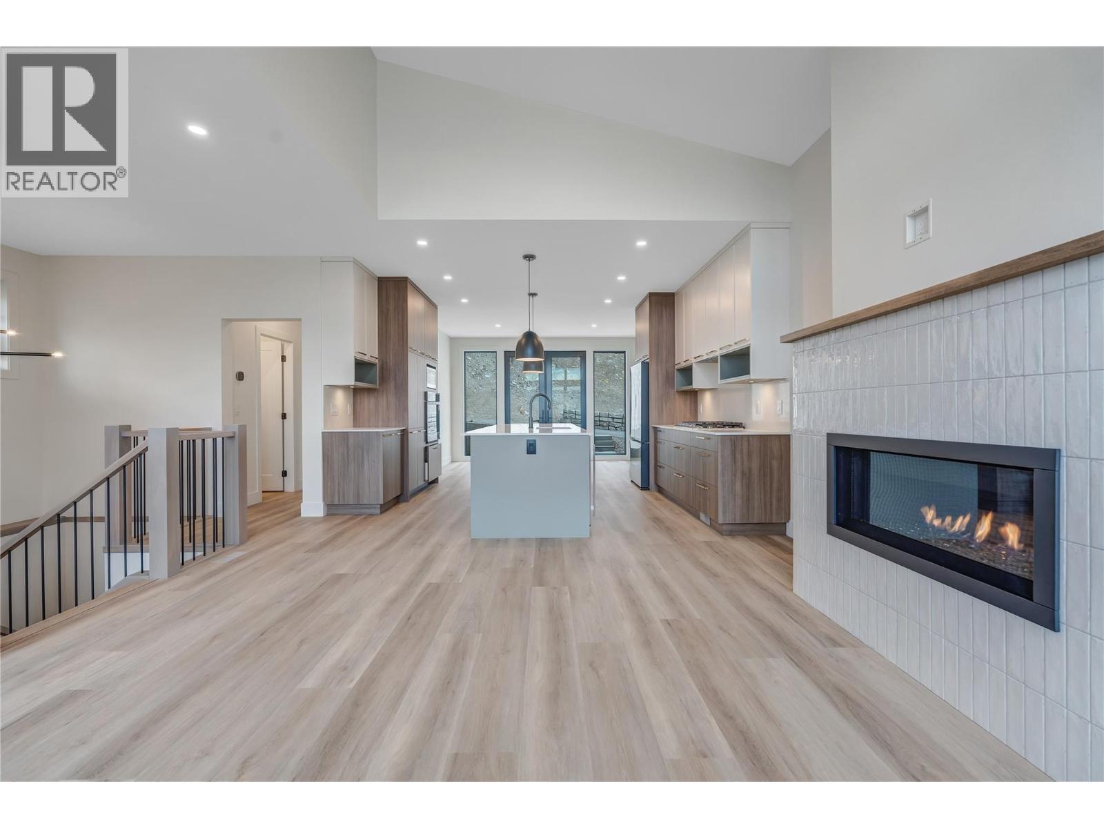 #101 1100 Antler Drive - 6
