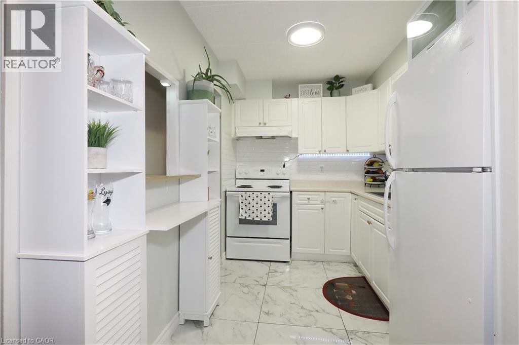 #206 6 WALTON Avenue - 18