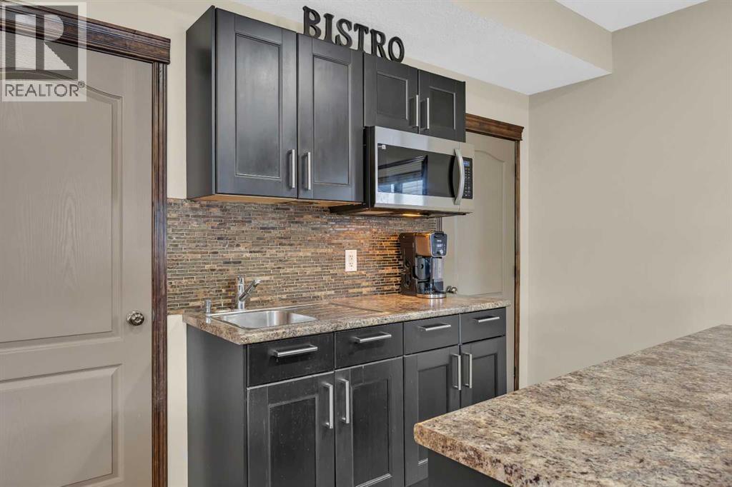 92 Everoak Close SW - 42
