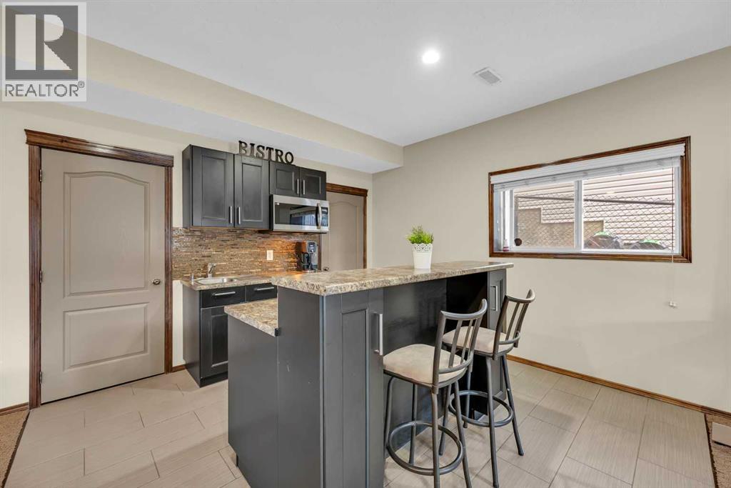 92 Everoak Close SW - 41