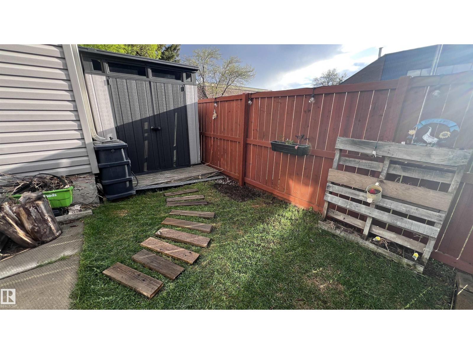 5642 148 ST NW - 8