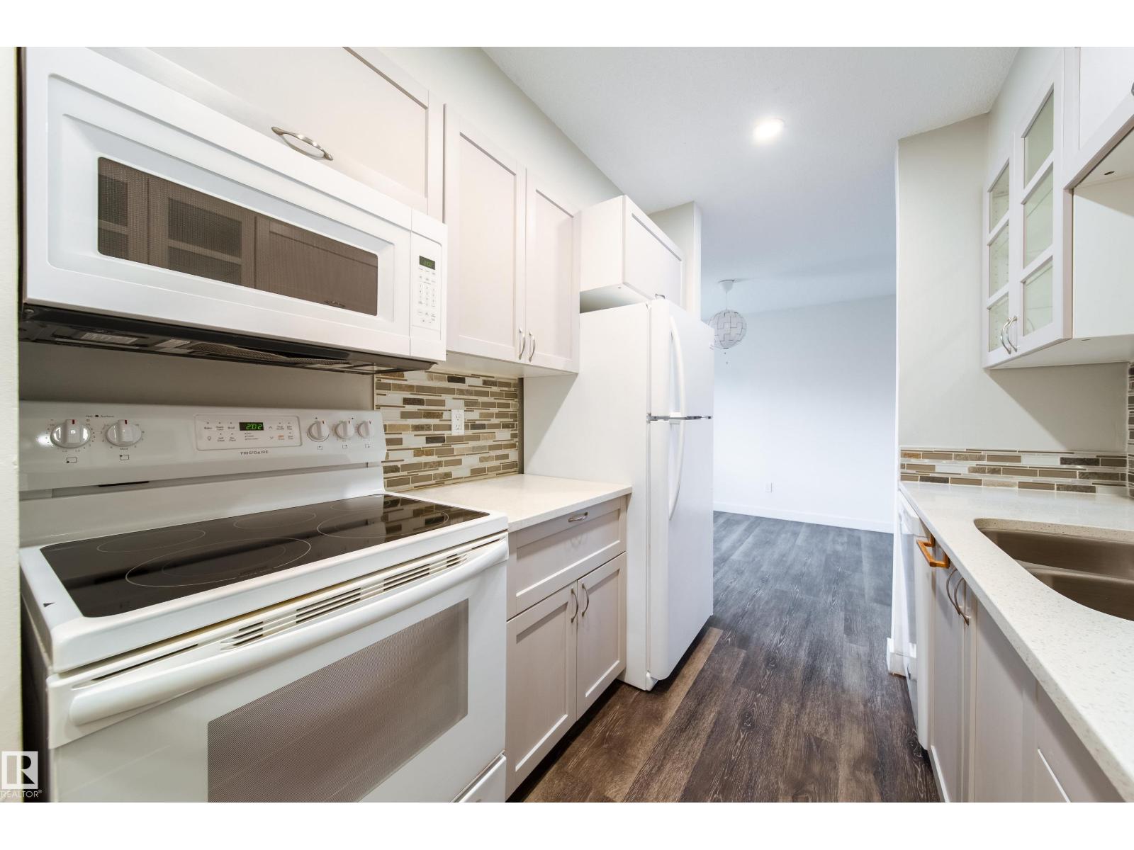 5642 148 ST NW - 15