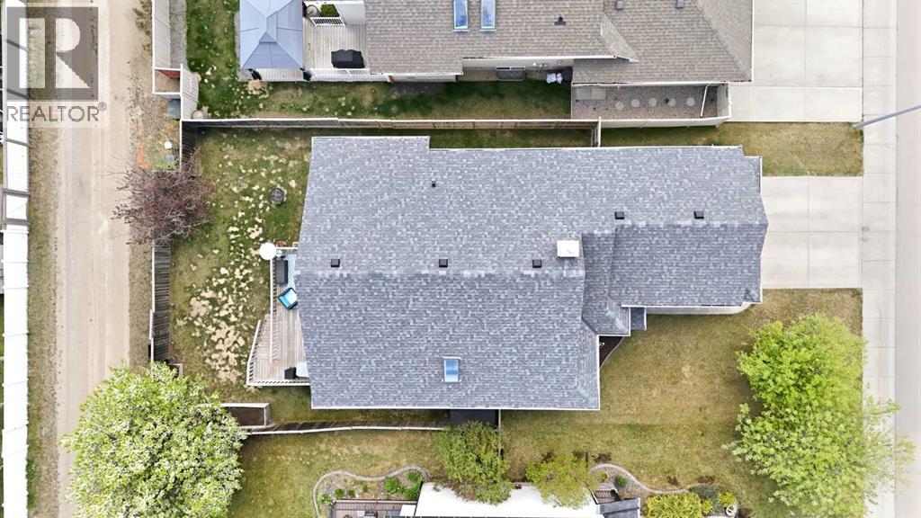 112 Ingle Close — photo 36