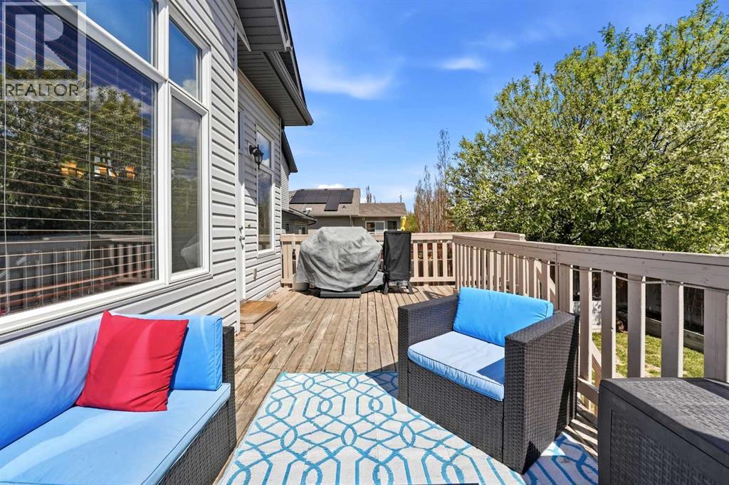 112 Ingle Close — photo 32