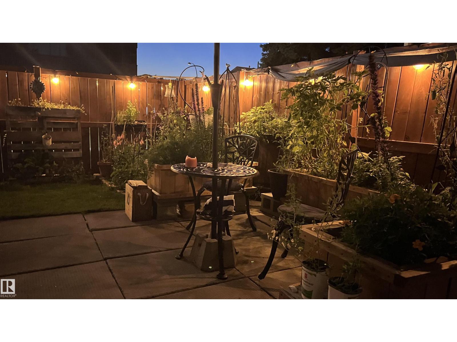 5642 148 ST NW - 28