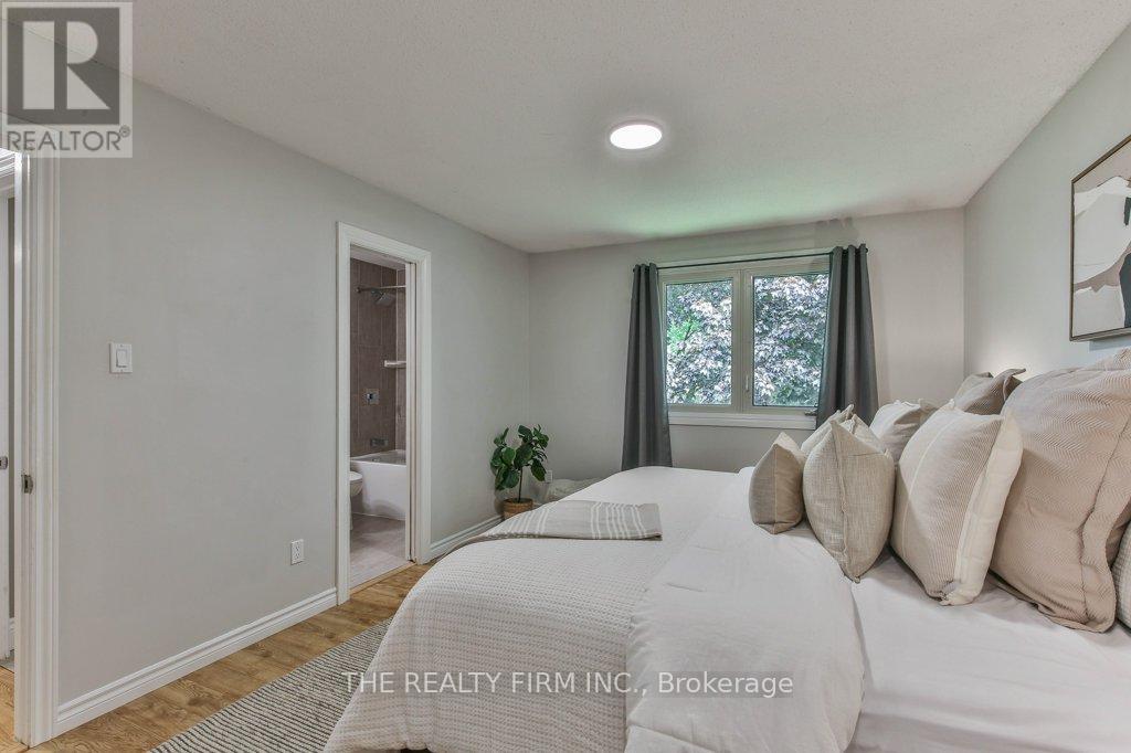 1584 ALDERSBROOK ROAD - 28