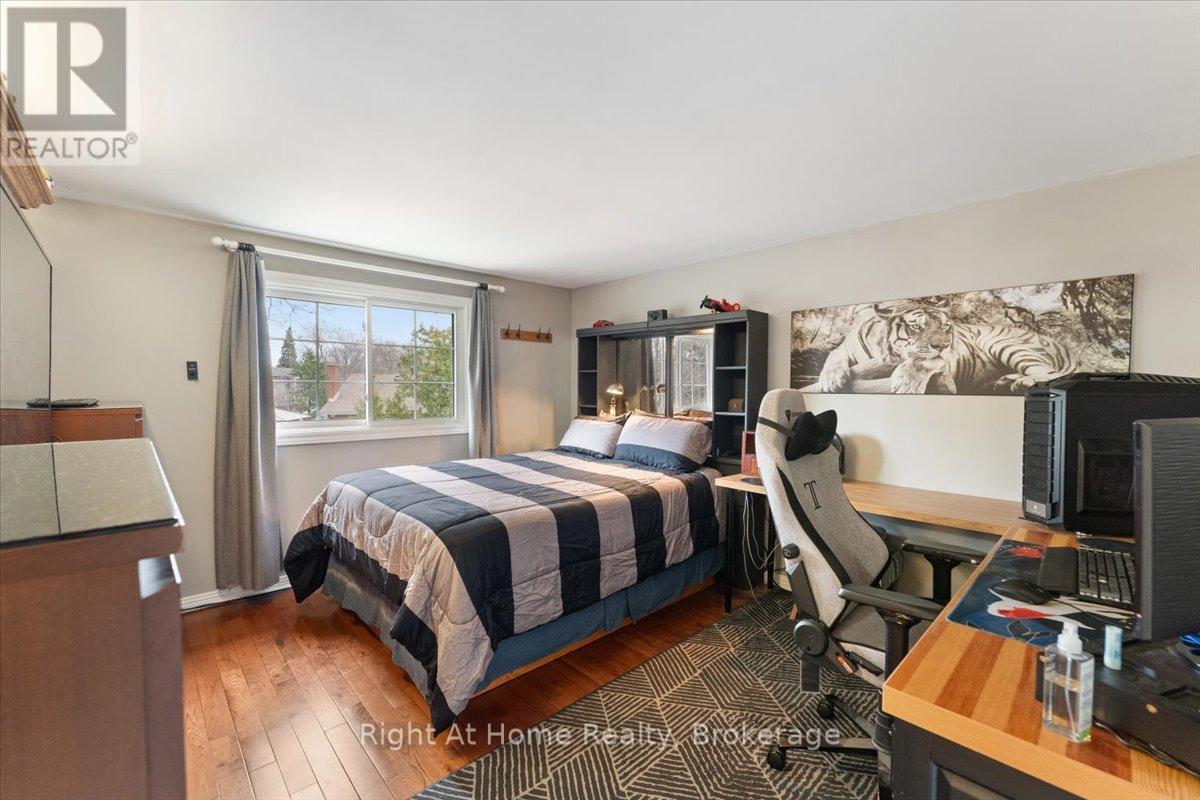 437 SHOREACRES ROAD - 27