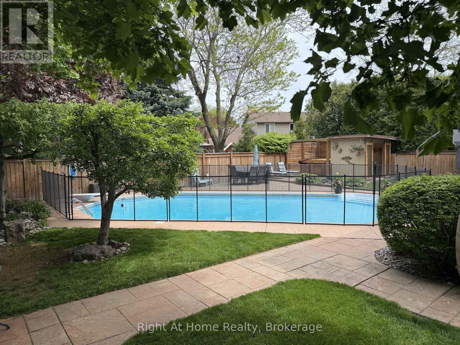 437 SHOREACRES ROAD - 44
