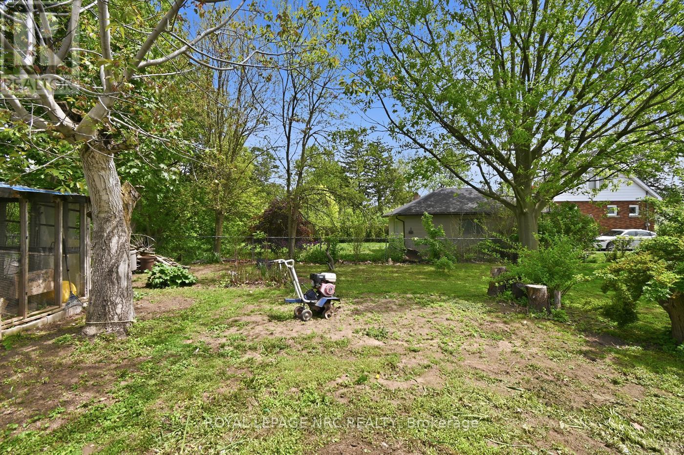 6010 CARLTON AVENUE - 34