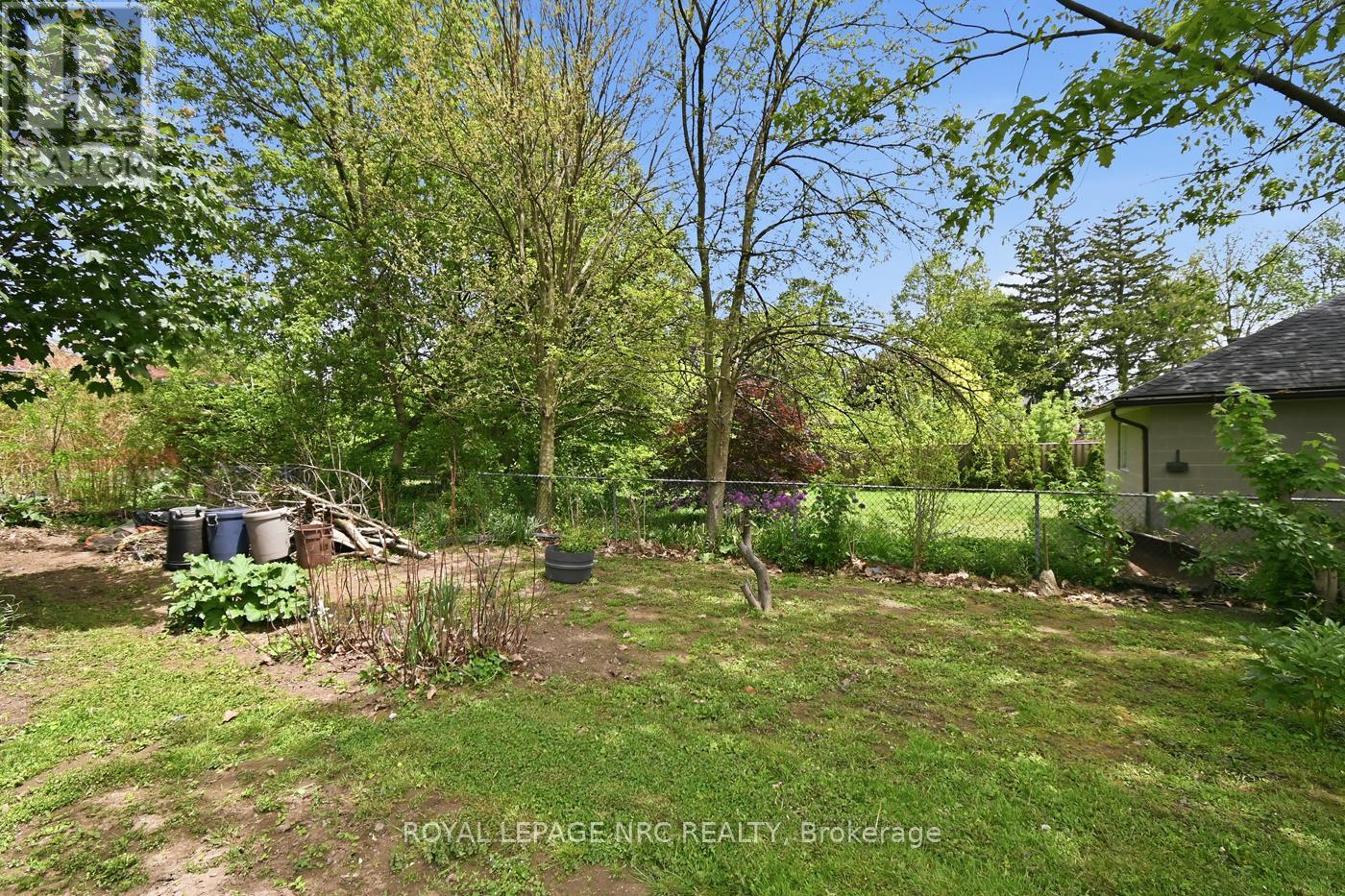 6010 CARLTON AVENUE - 35