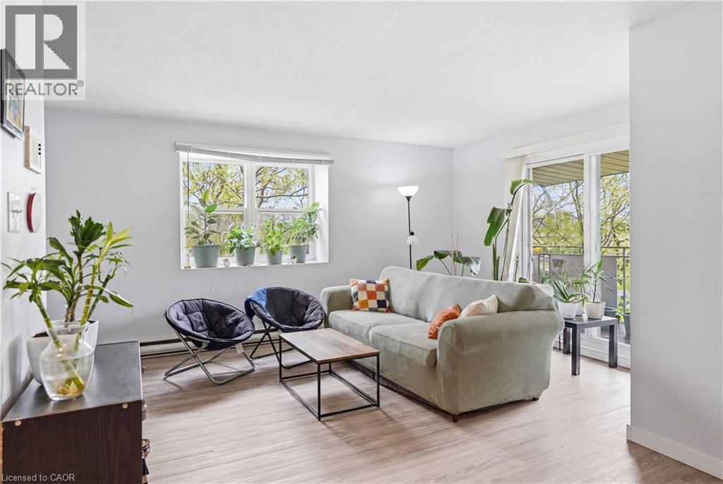 #3 91 WESTMOUNT Road - 32