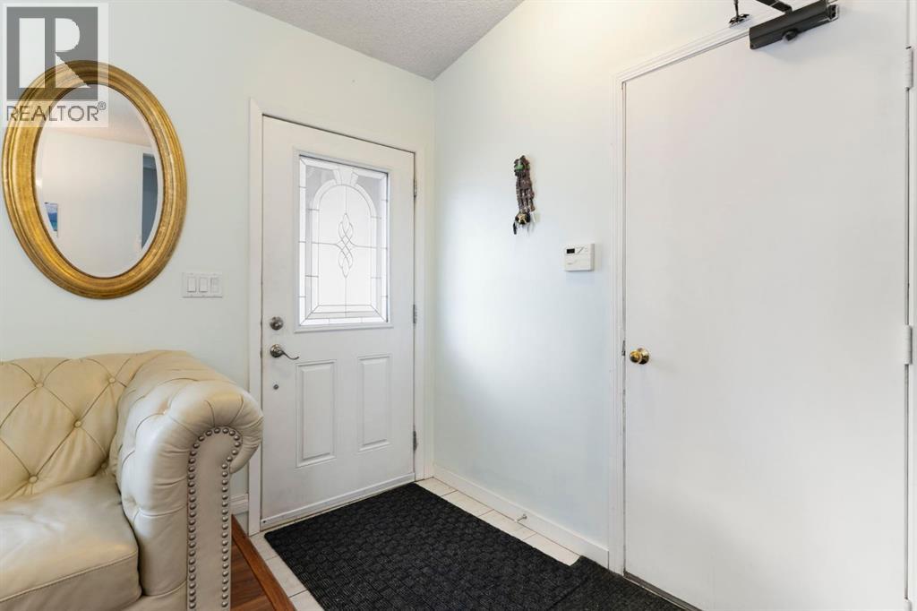 8 Hawkfield Crescent NW - Image 3