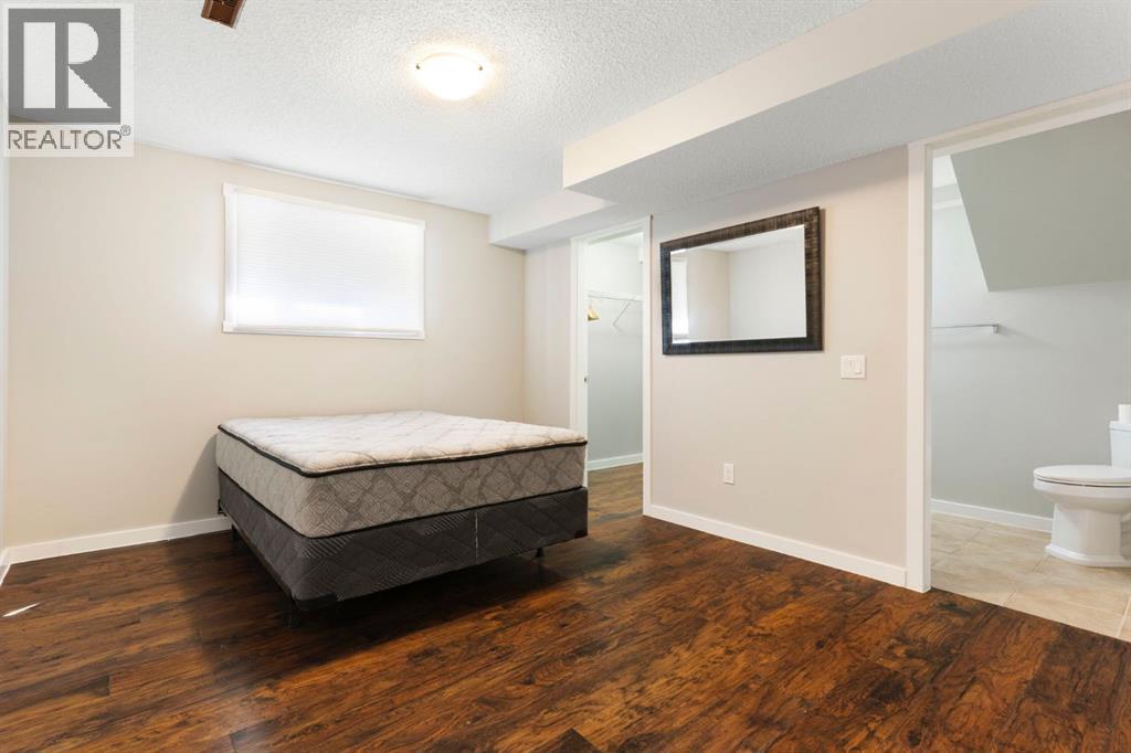 8 Hawkfield Crescent NW - 26