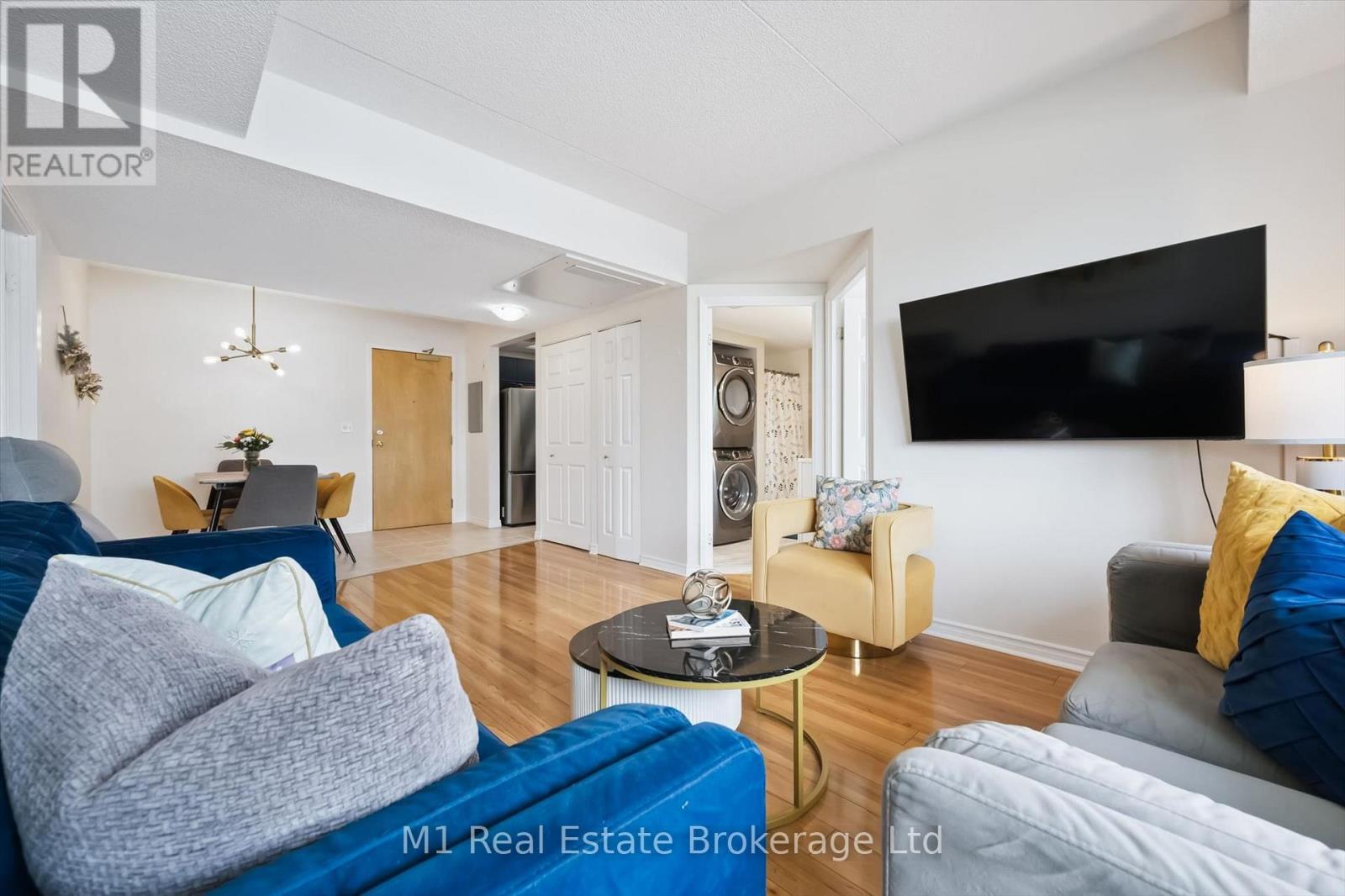 #208 105 BAGOT STREET - 17