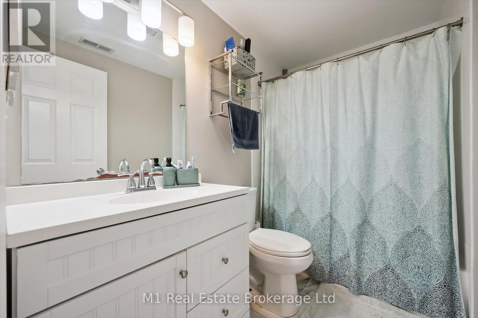 #208 105 BAGOT STREET - 26
