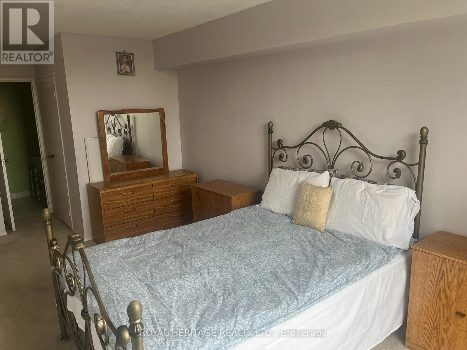 #617 20 DEAN PARK ROAD - 16