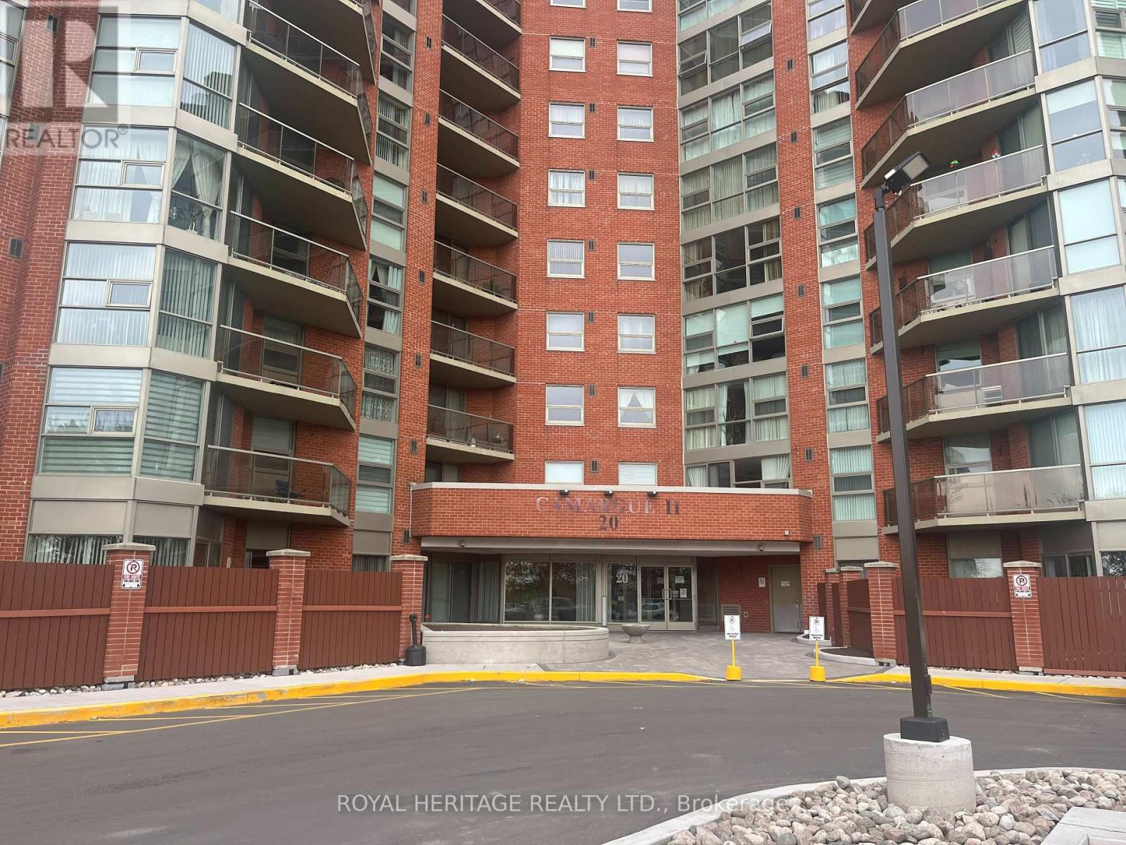 #617 20 DEAN PARK ROAD - 27