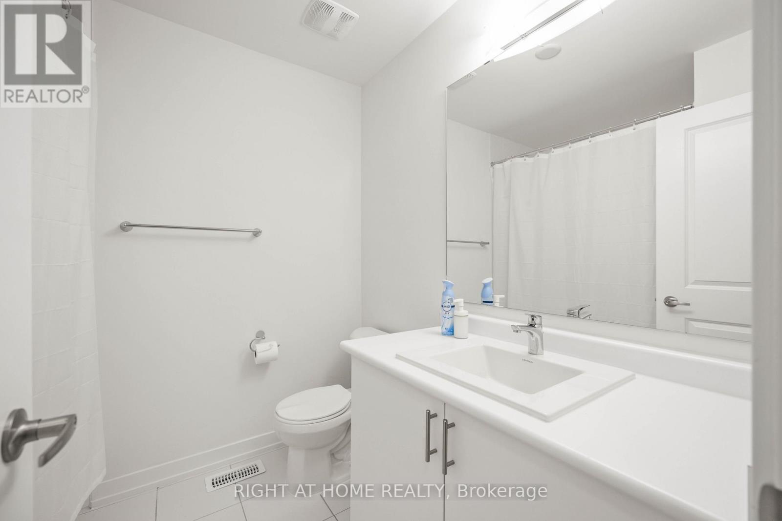 1557 MIDLAND AVENUE - 28