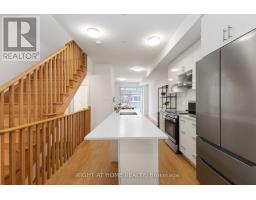 1557 Midland Avenue, Toronto, ON M1P0G3 Photo 12