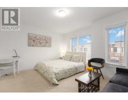 1557 Midland Avenue, Toronto, ON M1P0G3 Photo 20