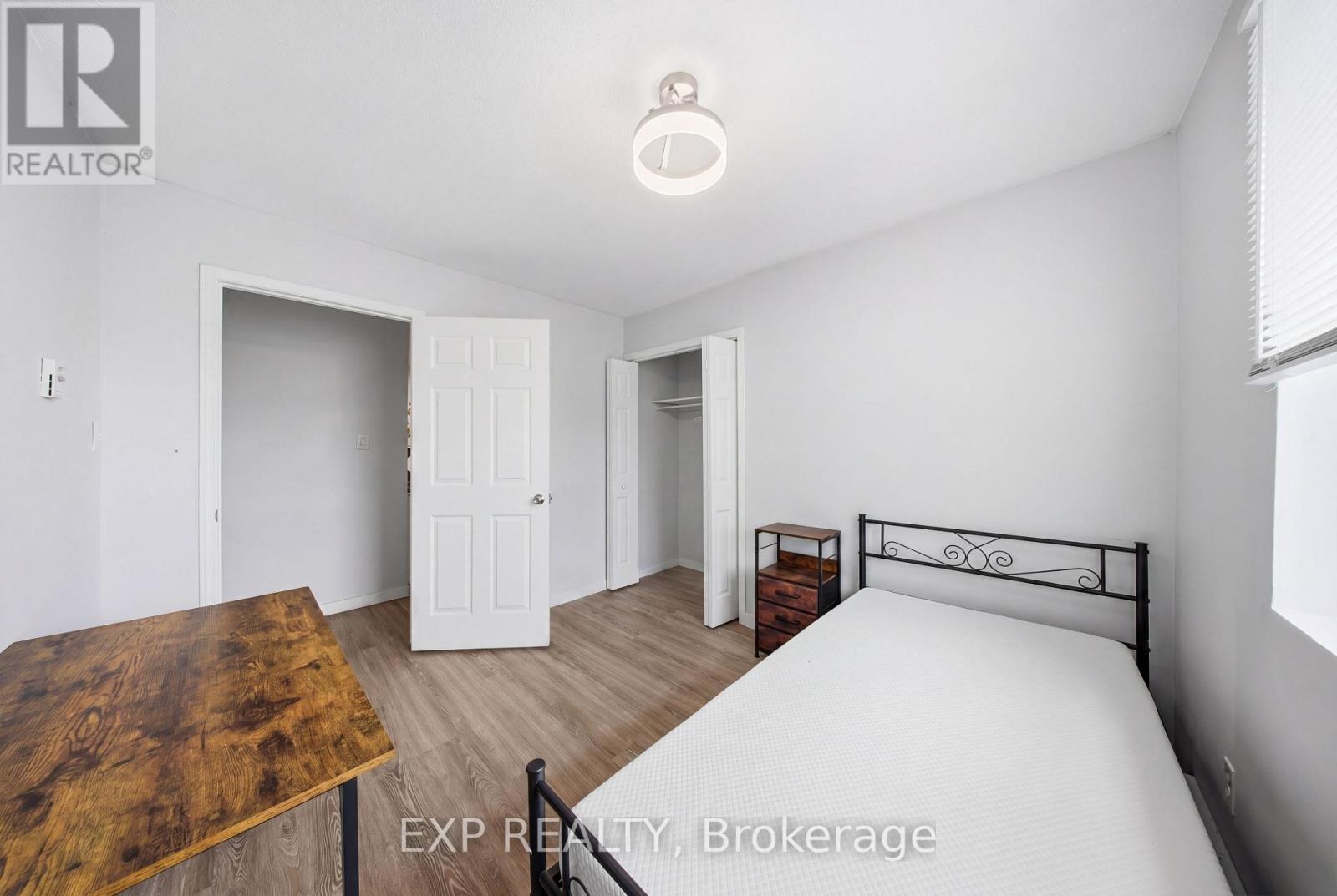#3 91 WESTMOUNT ROAD N - 11