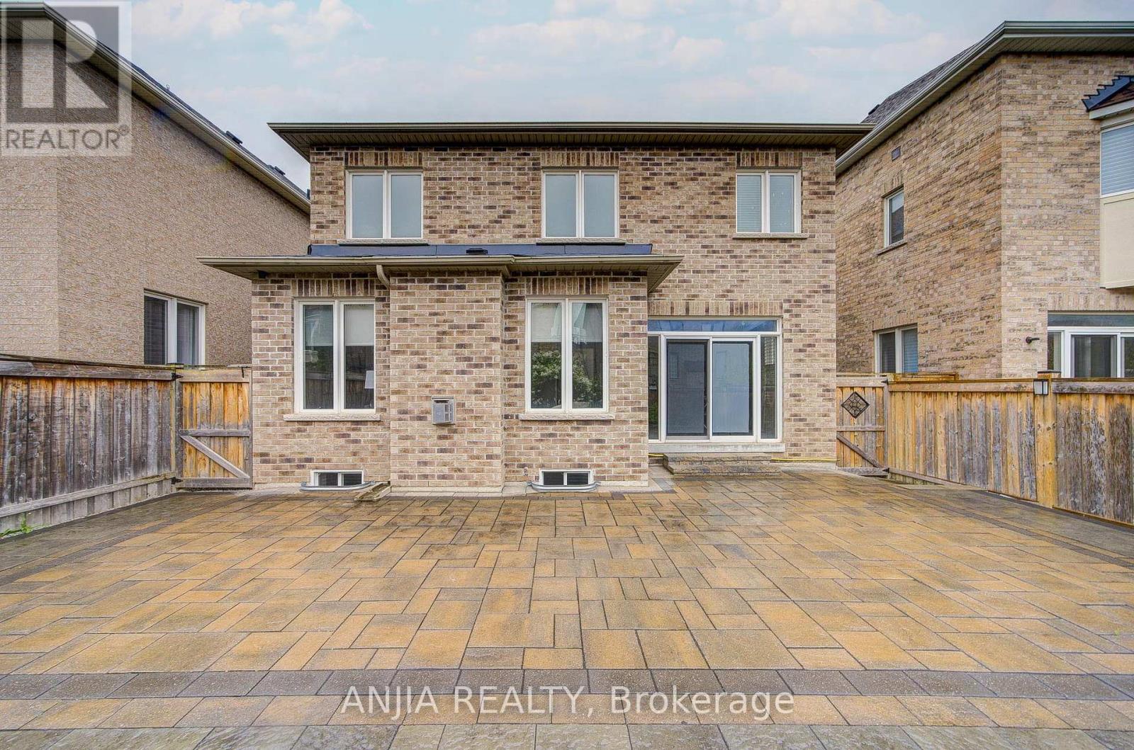 186 ASCALON DRIVE - 48