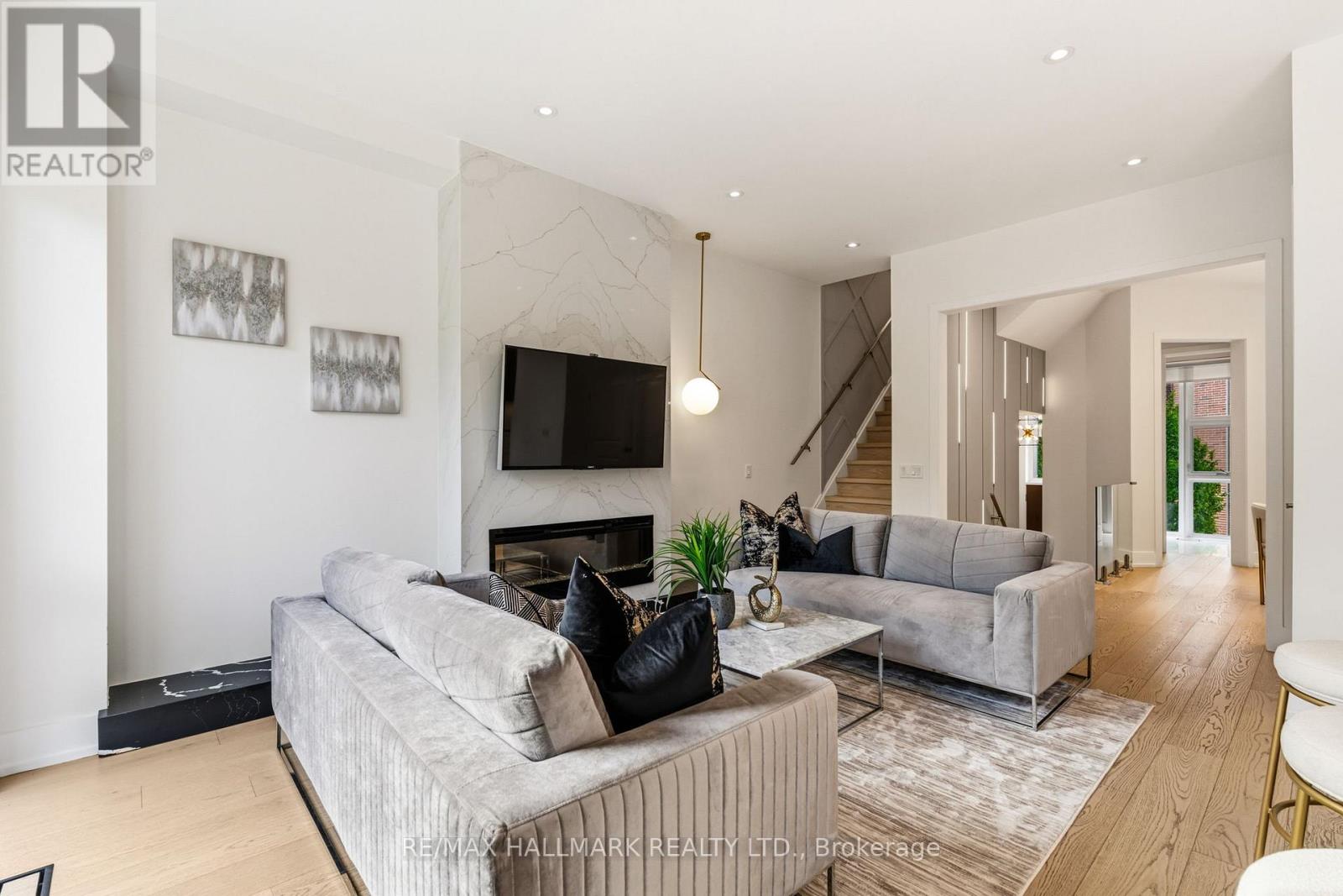 46 CRESTRIDGE DRIVE - 7
