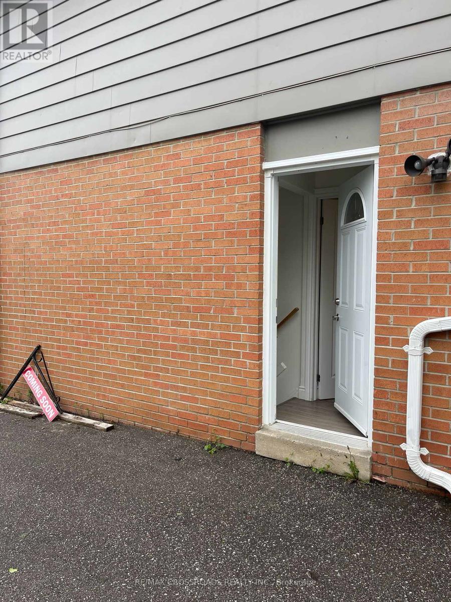 59 CHAUCER CRESCENT - 13