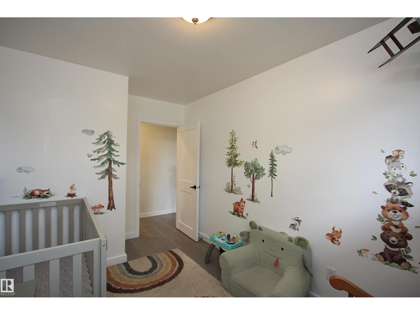 13312 137 ST NW - 23