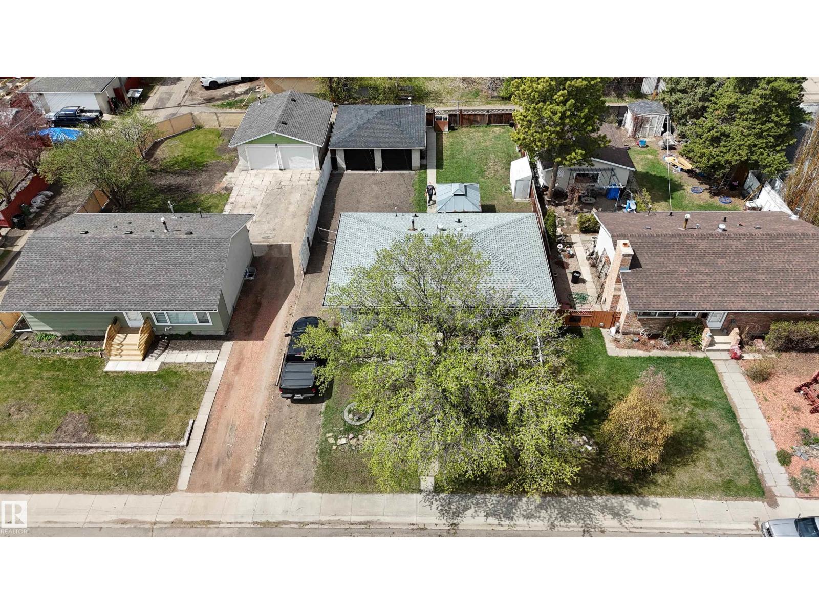 13312 137 ST NW - 28