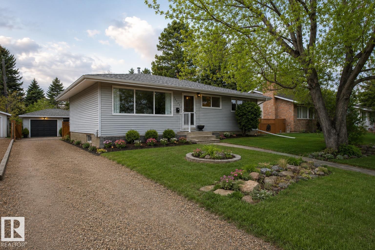 13312 137 ST NW - 38