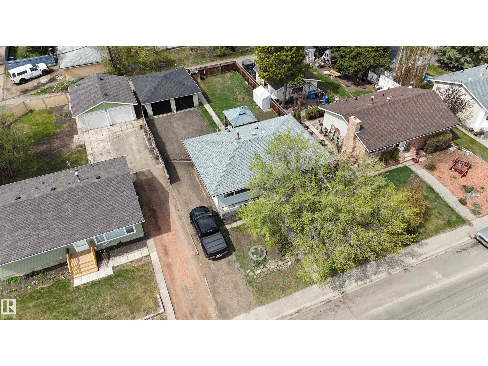 13312 137 ST NW - 29