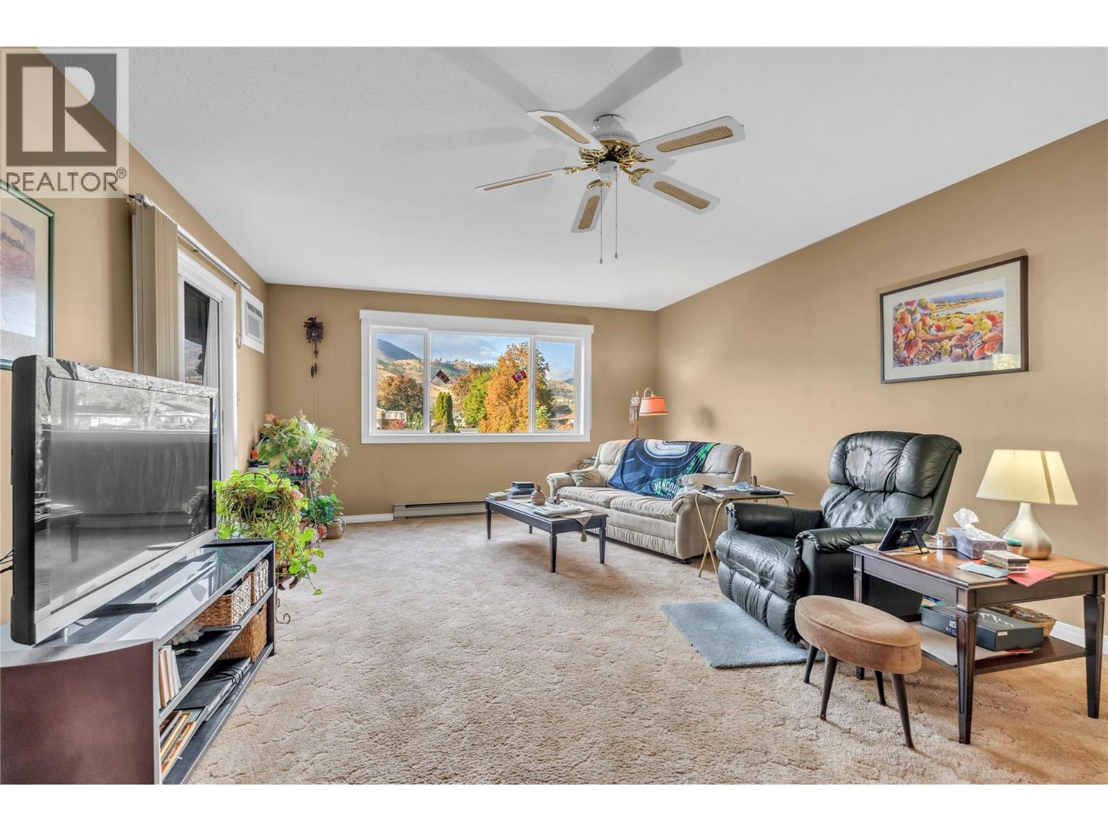 201 262 Kinney Avenue, Penticton