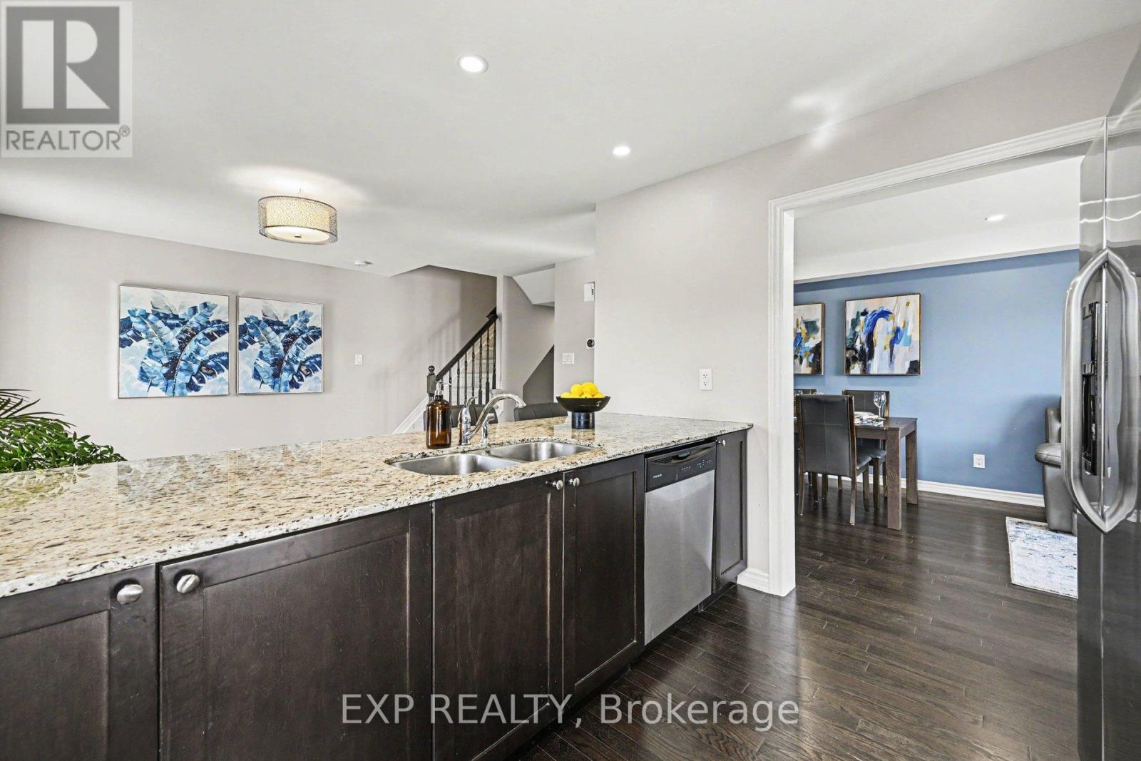 28 STREAMBANK STREET - 13