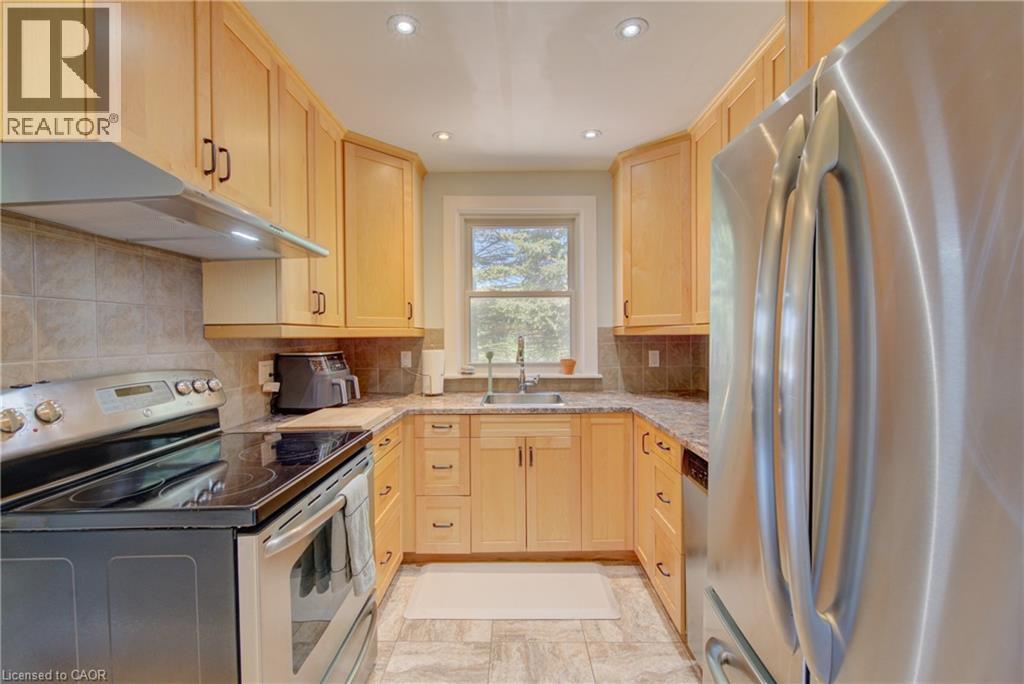 17 DANIEL Avenue - 13