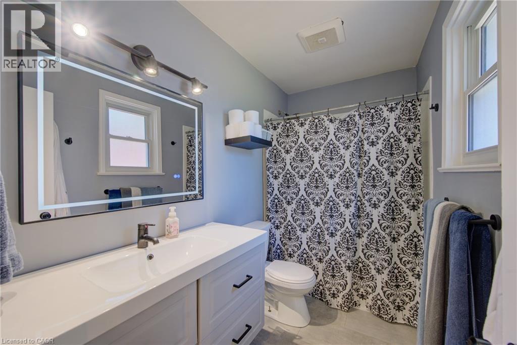 17 DANIEL Avenue - 19