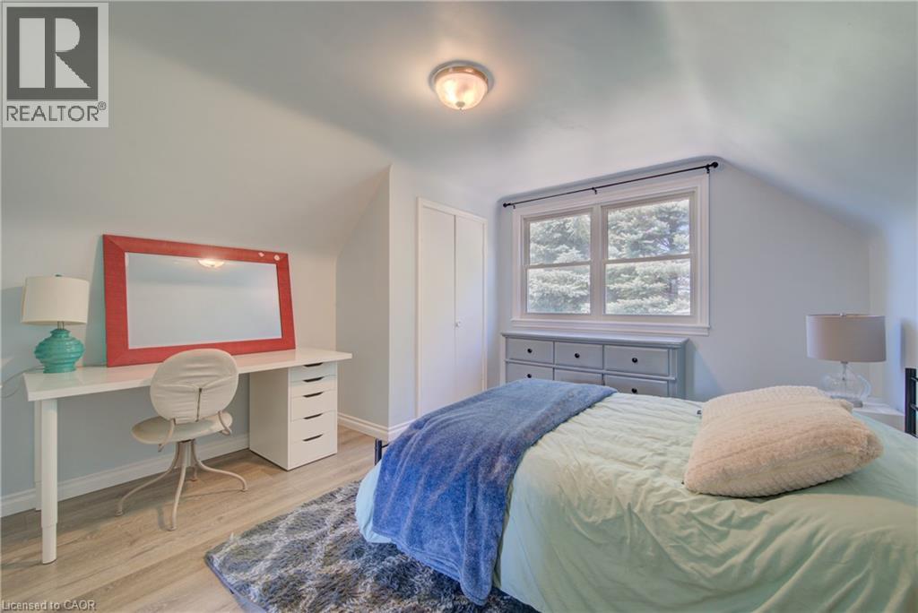 17 DANIEL Avenue - 28