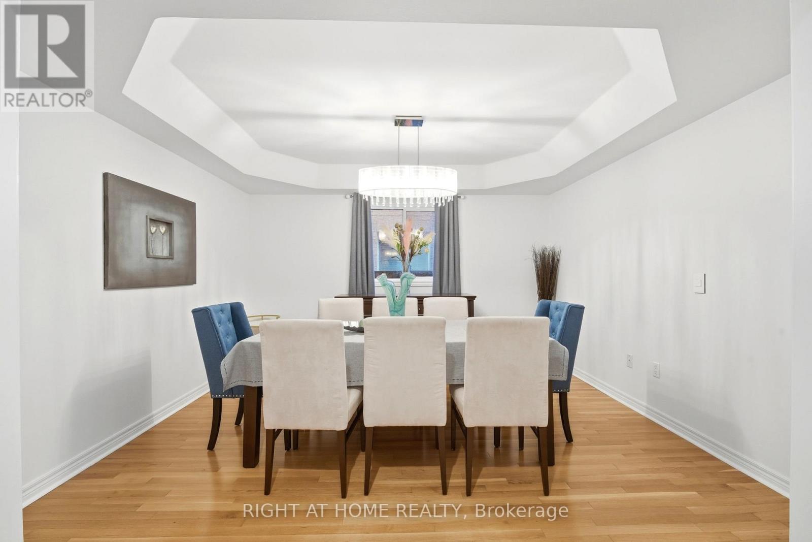 16 MCNEILAGE COURT - 14