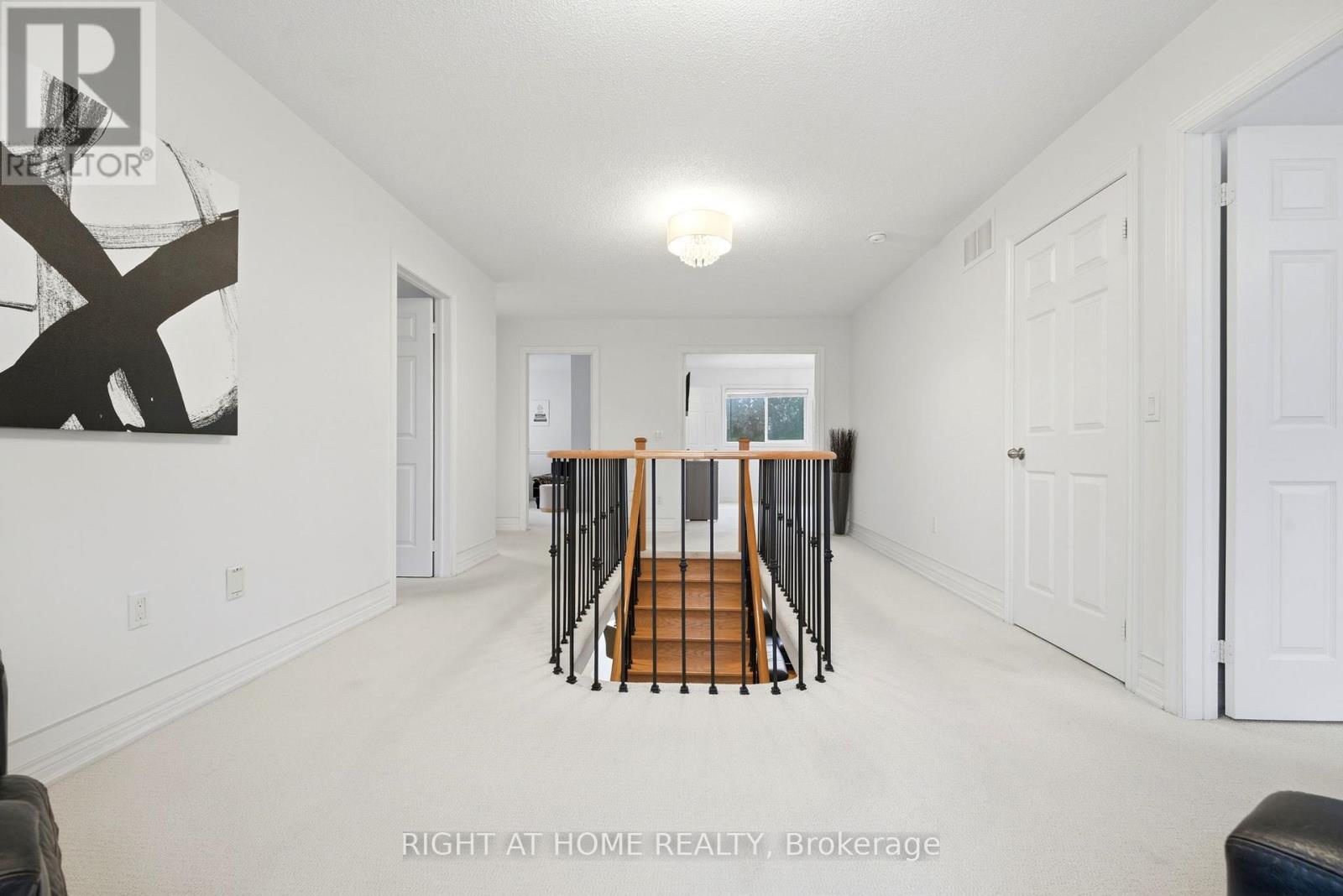 16 MCNEILAGE COURT - 20