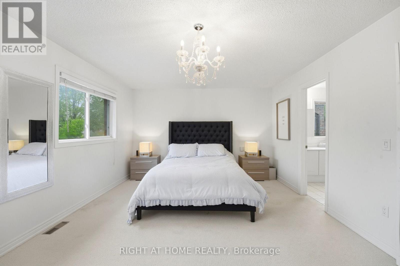 16 MCNEILAGE COURT - 22