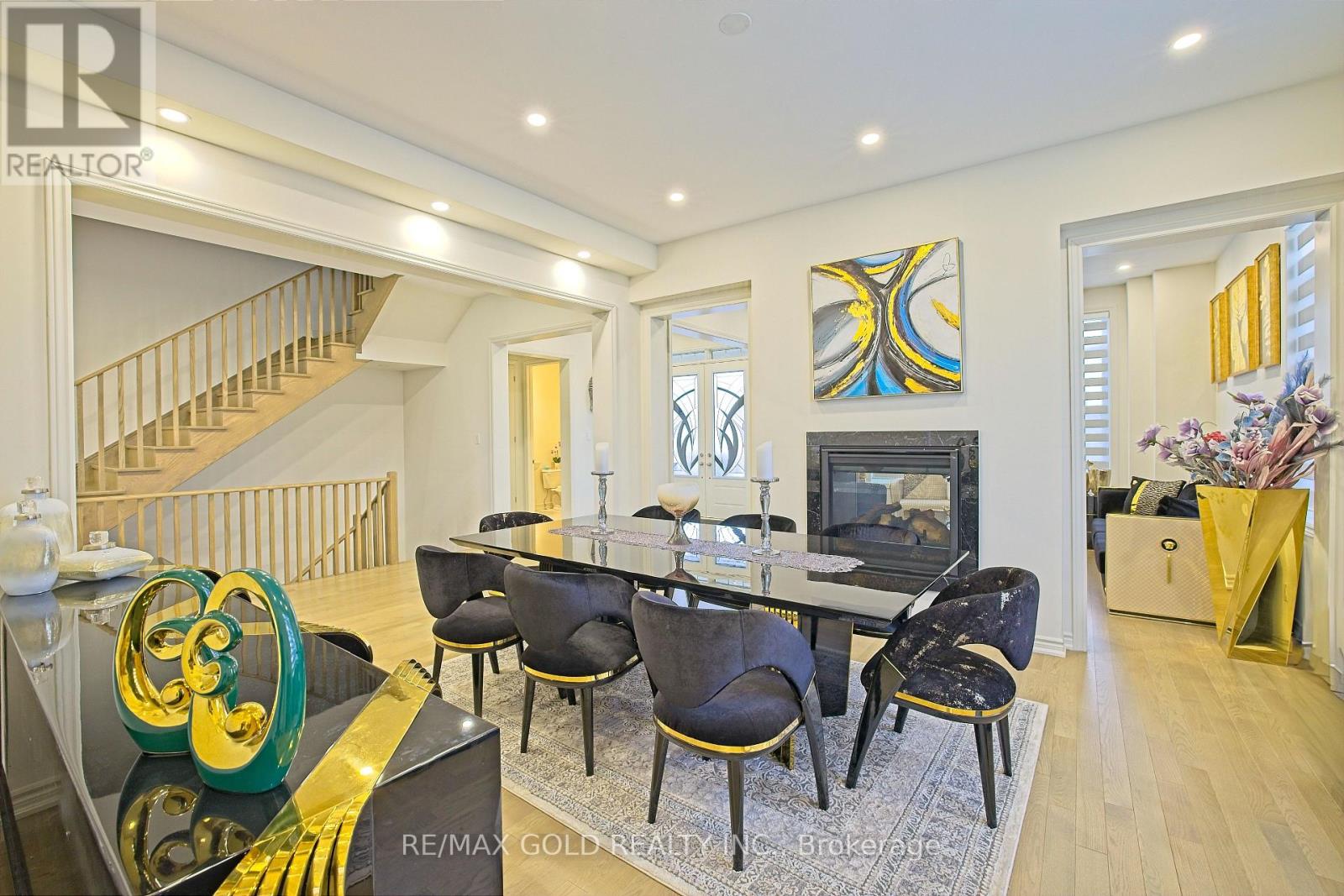 19 MARIGOLD BOULEVARD - 10