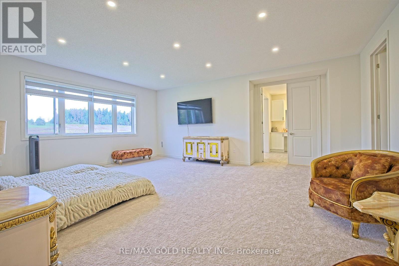 19 MARIGOLD BOULEVARD - 31